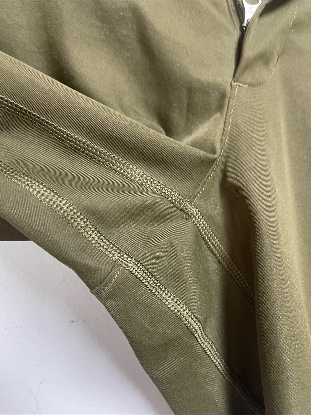 Lululemon City Trek Trouser *28